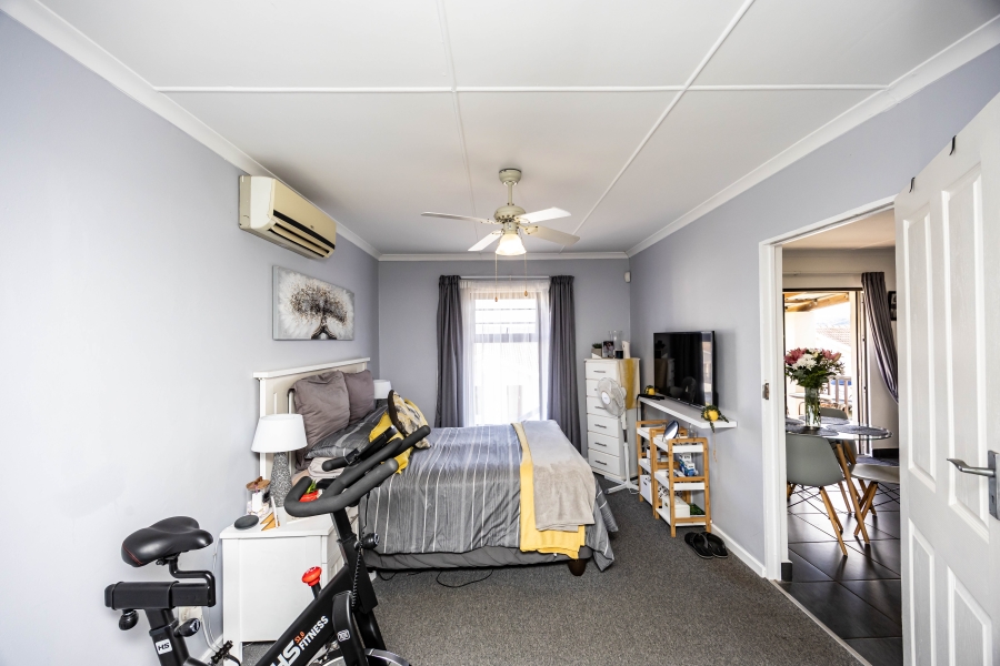 3 Bedroom Property for Sale in Nahoon Valley Park Eastern Cape